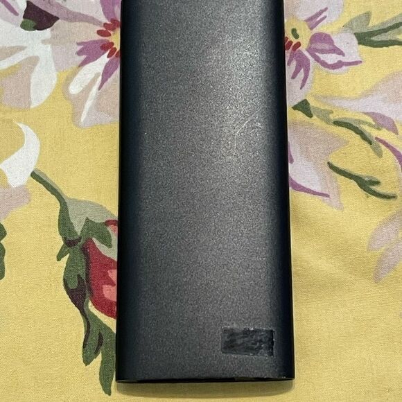 Black MP3 Player with Click Wheel and Screen - Picture 4 of 4